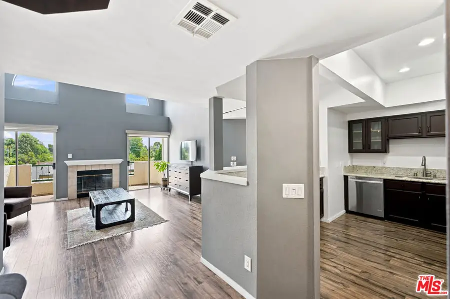 14347 Albers Street #302, Van Nuys, CA 91401 - #3