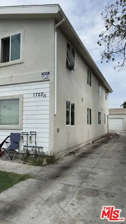 1703 E 67th Street, Los Angeles, CA 90001 - #2
