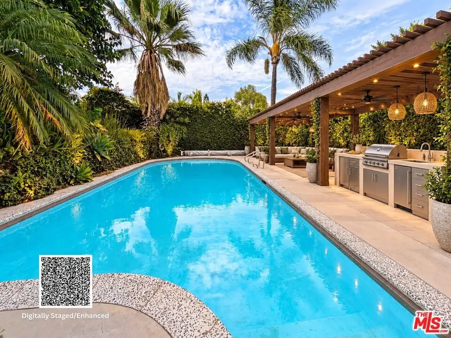 13523 Hartland Street, Valley Glen, CA 91405 - #2