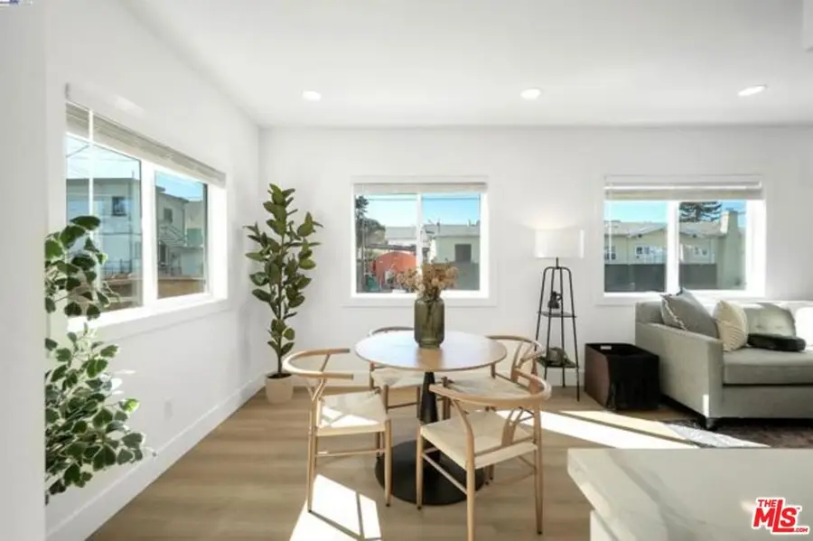 5718 Los Angeles Street, Oakland, CA 94608 - #3