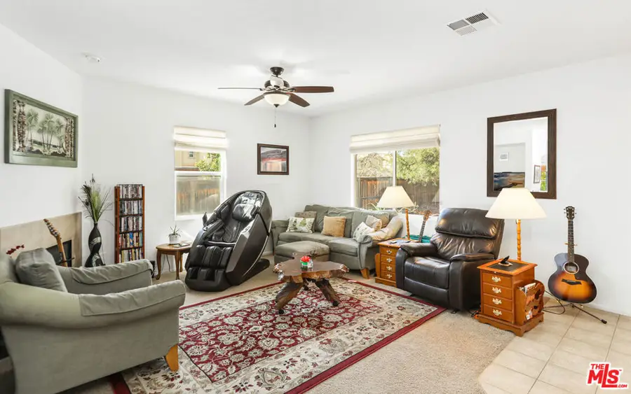 2167 Snowberry Lane, Mentone, CA 92359 - #3