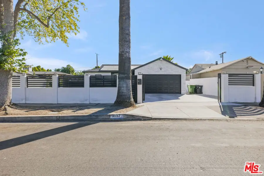 9137 Bartee Avenue, Arleta, CA 91331 - #2