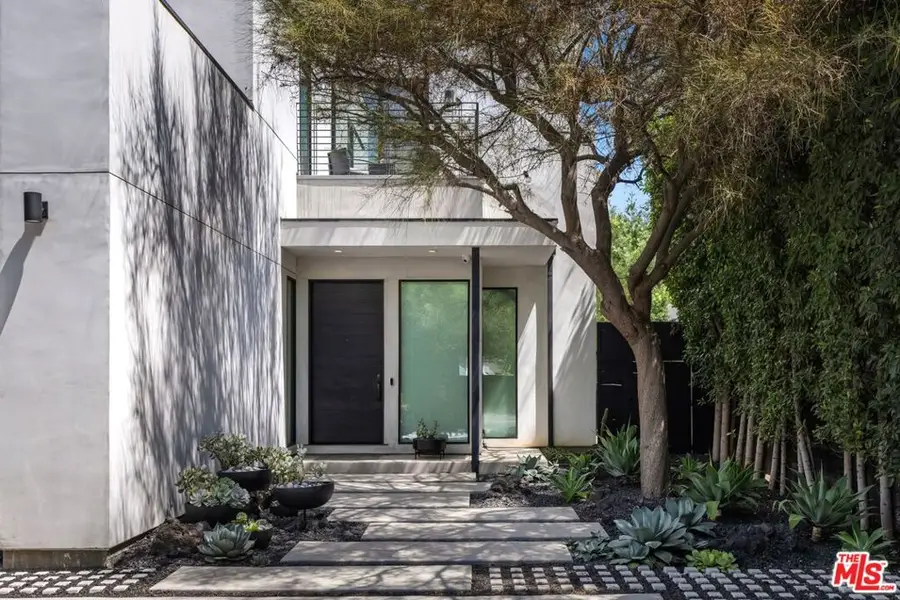 848 N Crescent Heights Boulevard, Los Angeles, CA 90046 - #2
