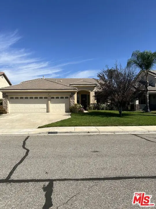 25832 Boulder Rock Place, Menifee, CA 92585