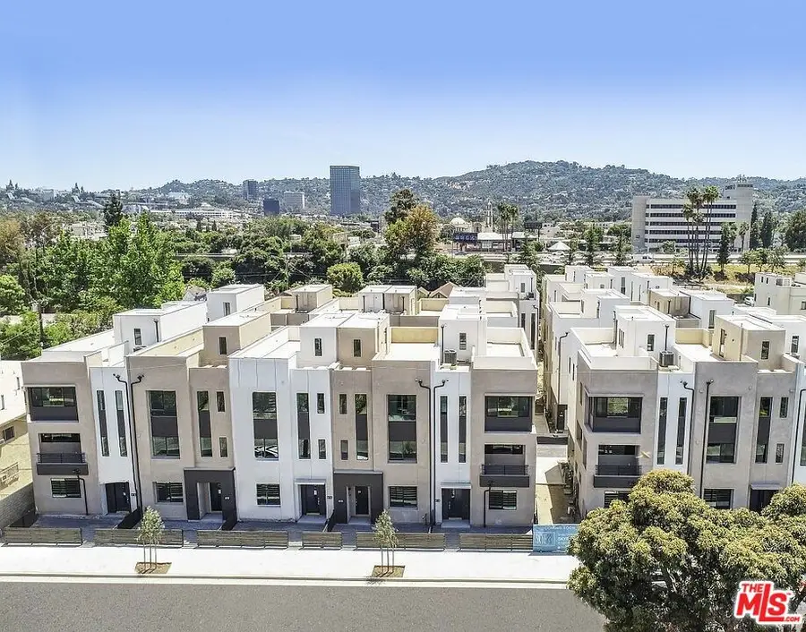 10814 Hortense Street, North Hollywood, CA 91602 - #2