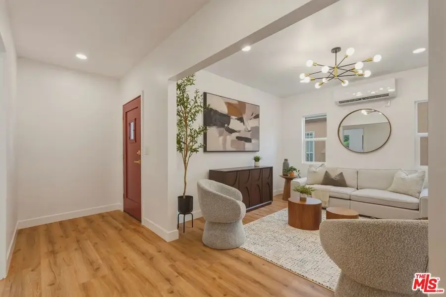528 W 99th Street, Los Angeles, CA 90044 - #3