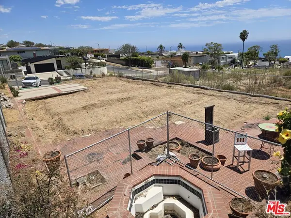 3747 Seahorn Drive, Malibu, CA 90265
