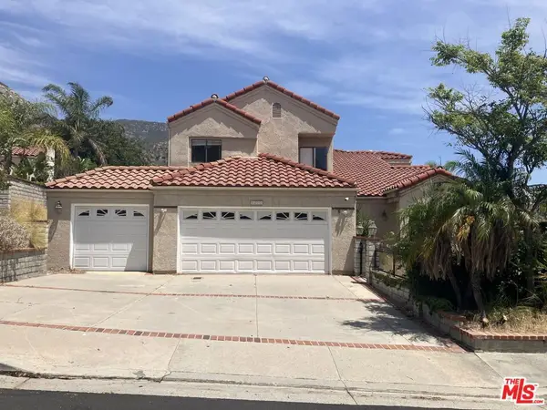 12506 Rajah Street, Los Angeles, CA 91342