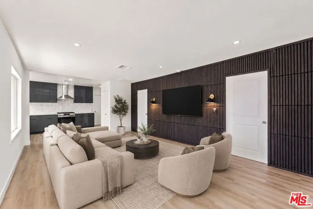 1749 Lewis Avenue, Long Beach, CA 90813 - #1