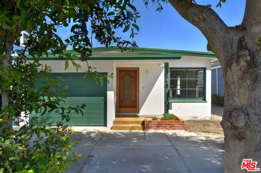 513 24th Place, Hermosa Beach, CA 90254 - #2
