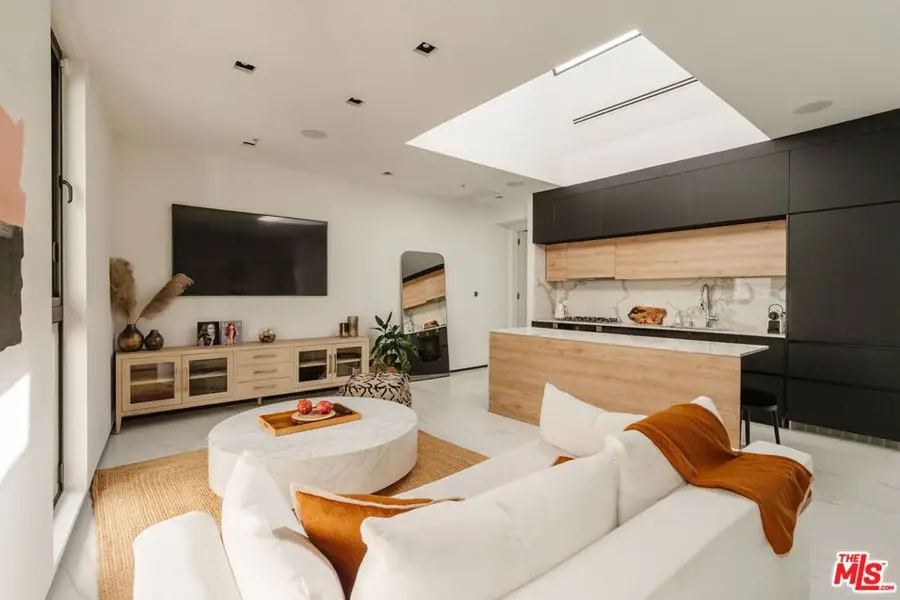 1253 N Sweetzer Avenue #6, West Hollywood, CA 90069 - #3