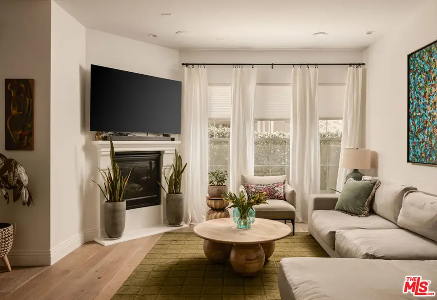 10639 Woodbridge Street #107, Toluca Lake, CA 91602 - #2