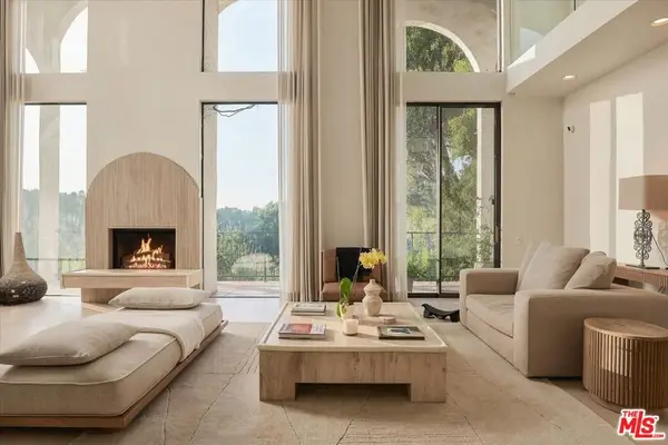 2299 Gloaming Way, Beverly Hills, CA 90210