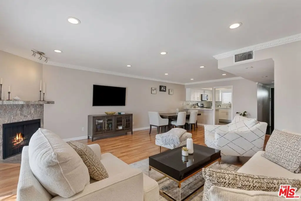 6420 Hazeltine Avenue #9, Van Nuys, CA 91401 - #1