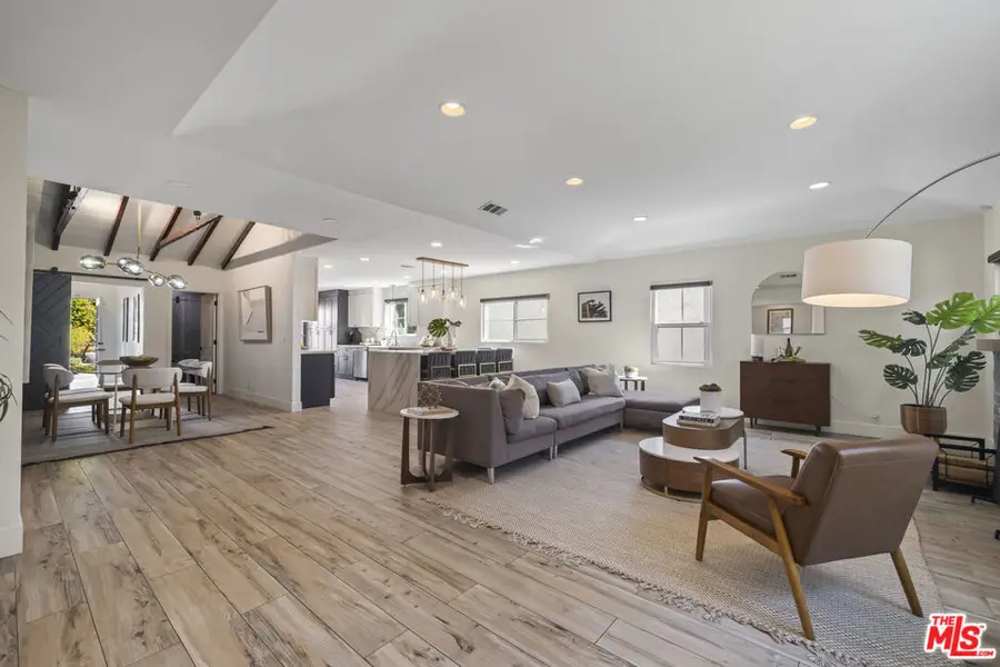 11023 Kling Street, North Hollywood, CA 91602 - #2