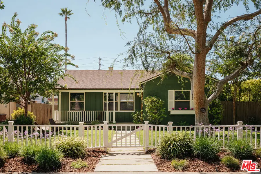 13352 Martha Street, Valley Glen, CA 91401 - #3