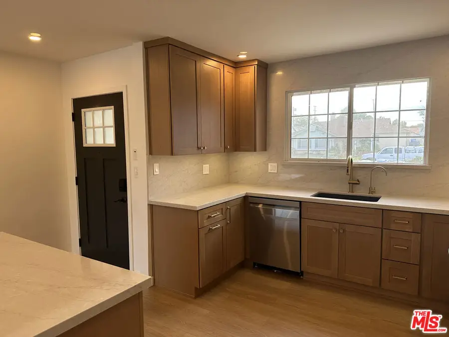 8938 Monogram Avenue, North Hills, CA 91343 - #3