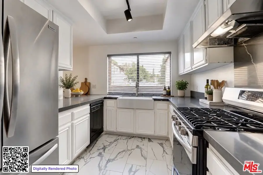 11909 Weddington Street #104, Valley Village, CA 91607 - #3