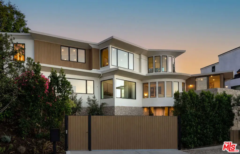 3858 Buena Park Drive, Studio City, CA 91604 - #1