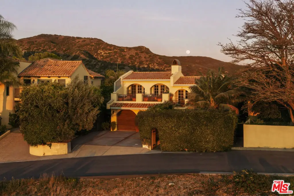 4370 Hillview Drive, Malibu, CA 90265 - #1