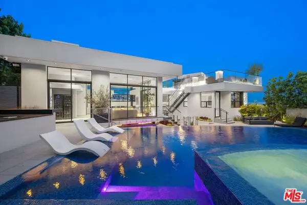 1317 Londonderry Place, Los Angeles, CA 90069