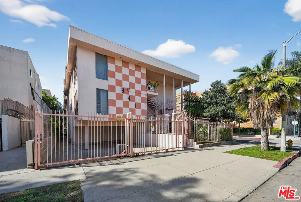 941 S Gramercy Place, Los Angeles, CA 90019 - #1
