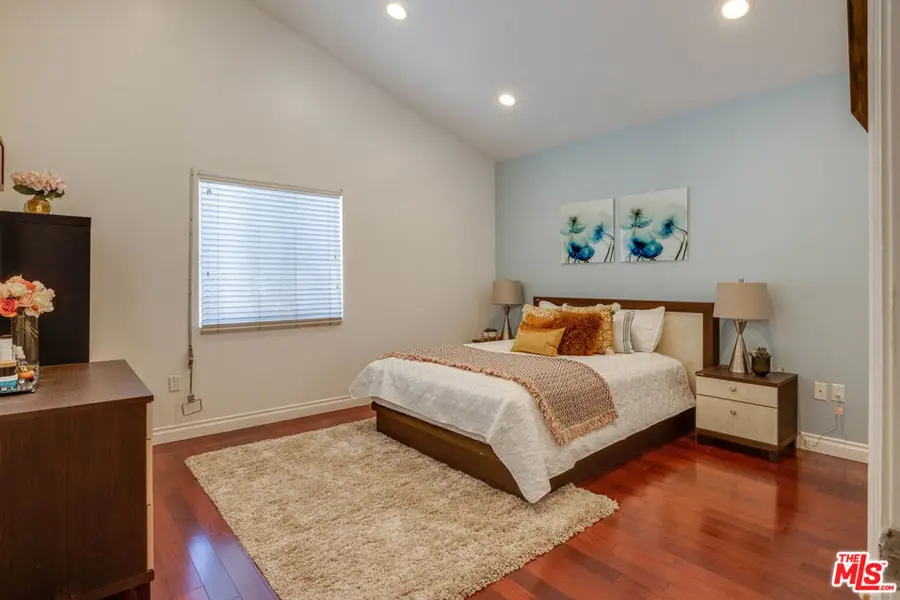 1245 S Muirfield Road, Los Angeles, CA 90019 - #3