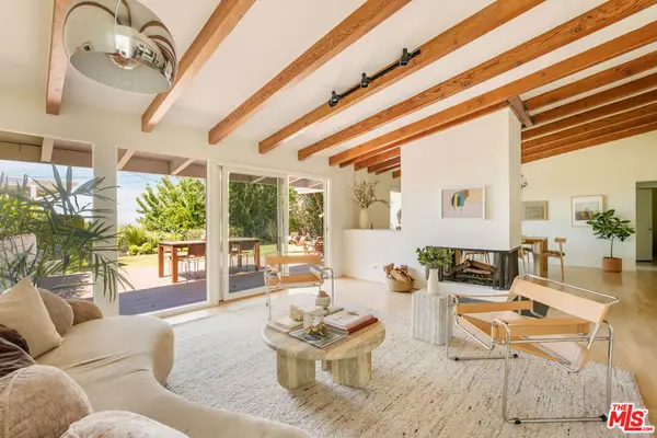 3554 Berry Drive, Studio City, CA 91604