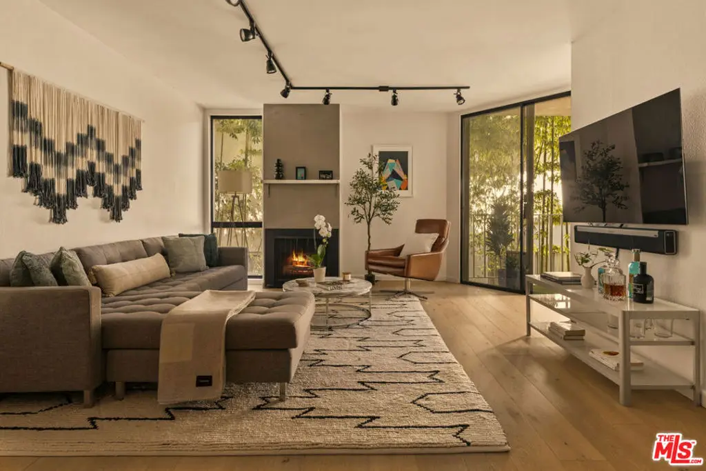 1230 N Sweetzer Avenue #204, West Hollywood, CA 90069 - #1