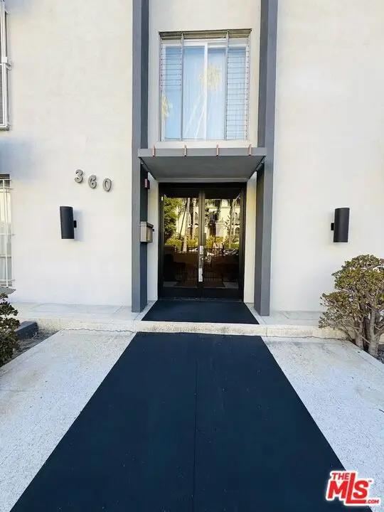 360 S Kenmore Avenue #305, Los Angeles, CA 90020 - #2