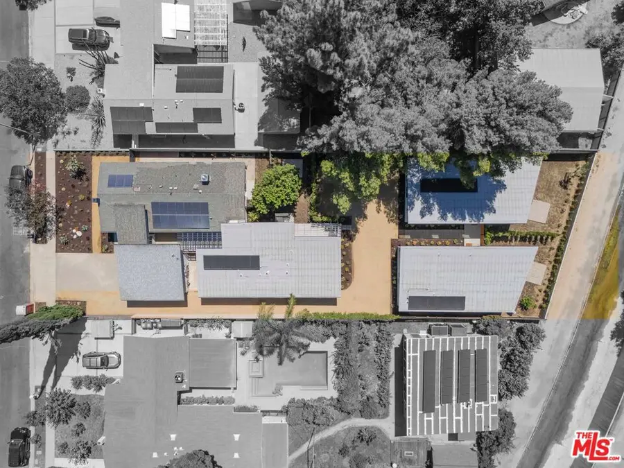 22320 Itasca Street, Chatsworth, CA 91311 - #3