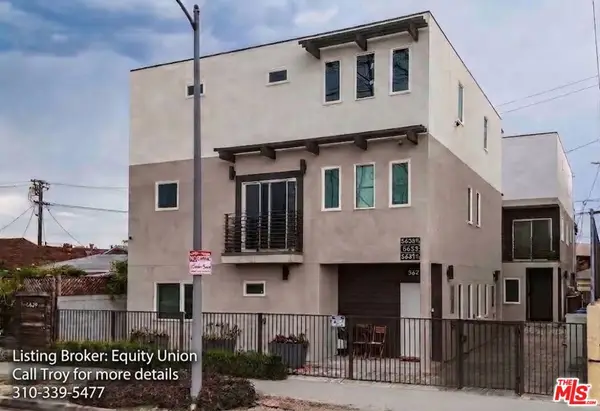 5631 Whitnall Highway, Los Angeles, CA 91601