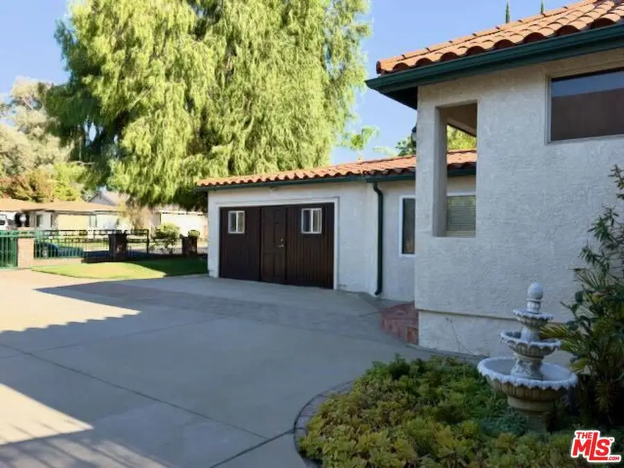 5833 Cahill Avenue, Tarzana, CA 91356 - #3