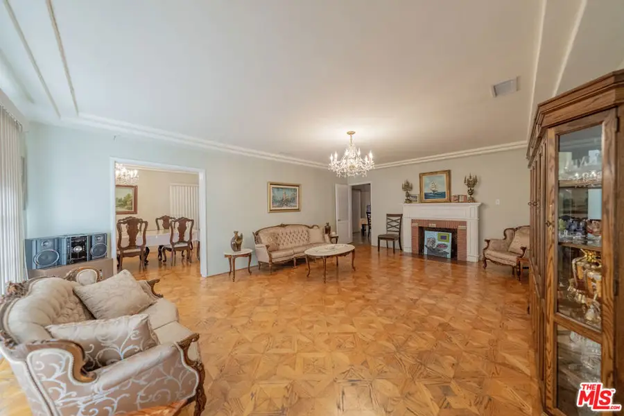 516 N Crescent Heights Boulevard, Los Angeles, CA 90048 - #3