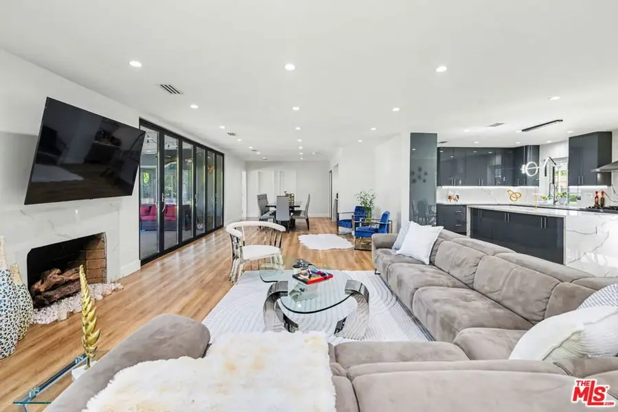 17409 Kinzie Street, Northridge, CA 91325 - #2