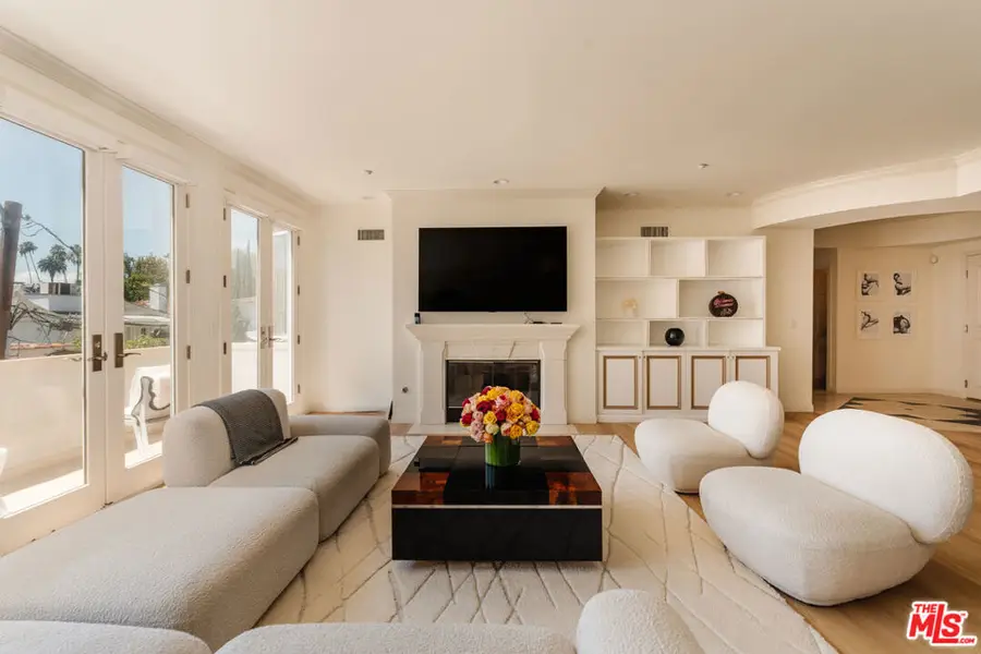 121 N Almont Drive #304, Beverly Hills, CA 90211 - #2
