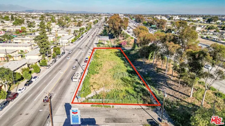 1422 E Imperial Highway, Los Angeles, CA 90059 - #2