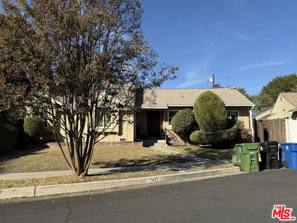 12811 Collins Street, Valley Village, CA 91607 - #1