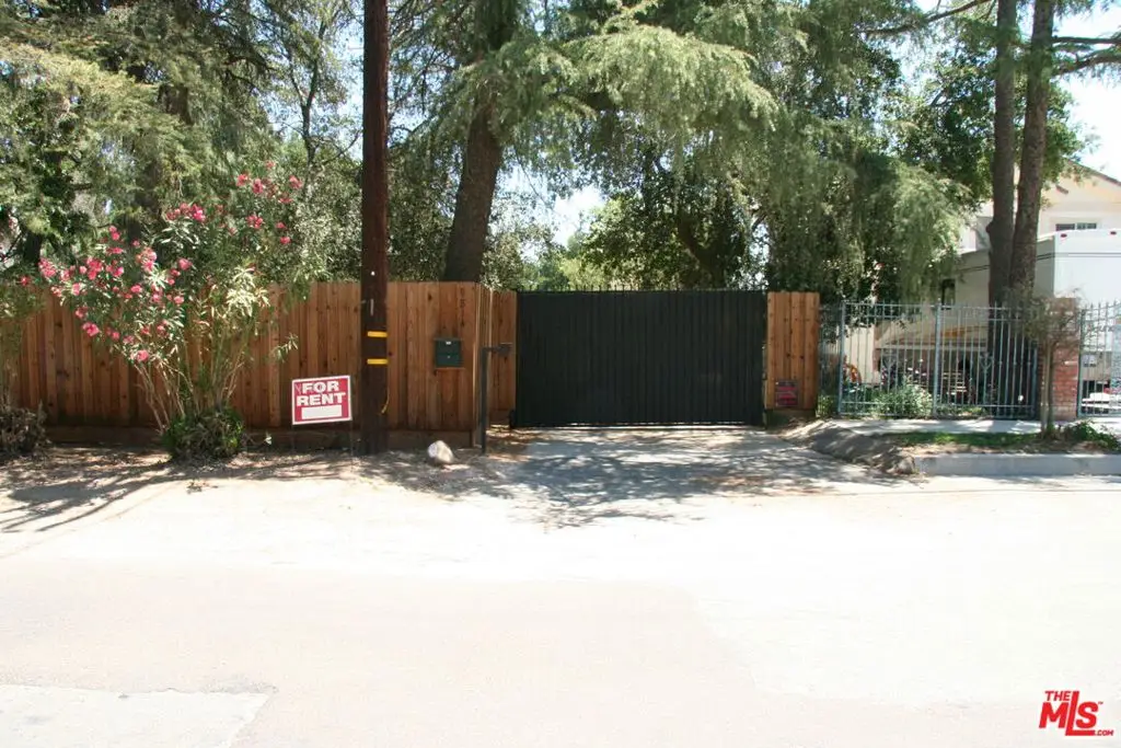 9814 Baden Avenue, Chatsworth, CA 91311 - #1