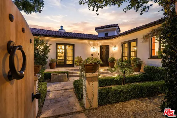 465 Westmount Drive, West Hollywood, CA 90048