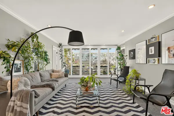 289 S Barrington Avenue #A308, Los Angeles, CA 90049