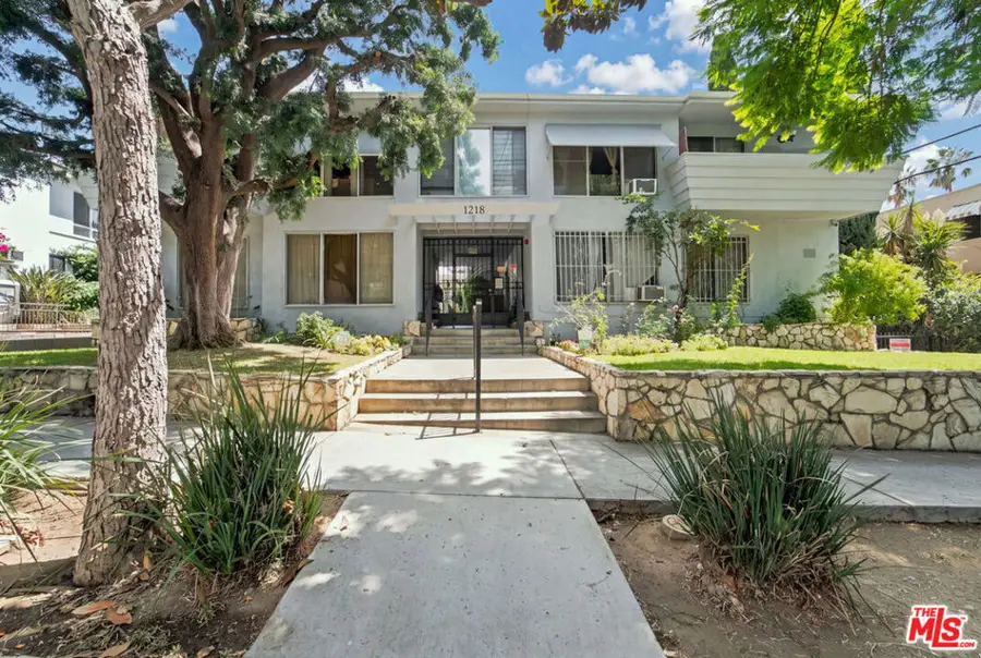1218 N Laurel Avenue, West Hollywood, CA 90046 - #3