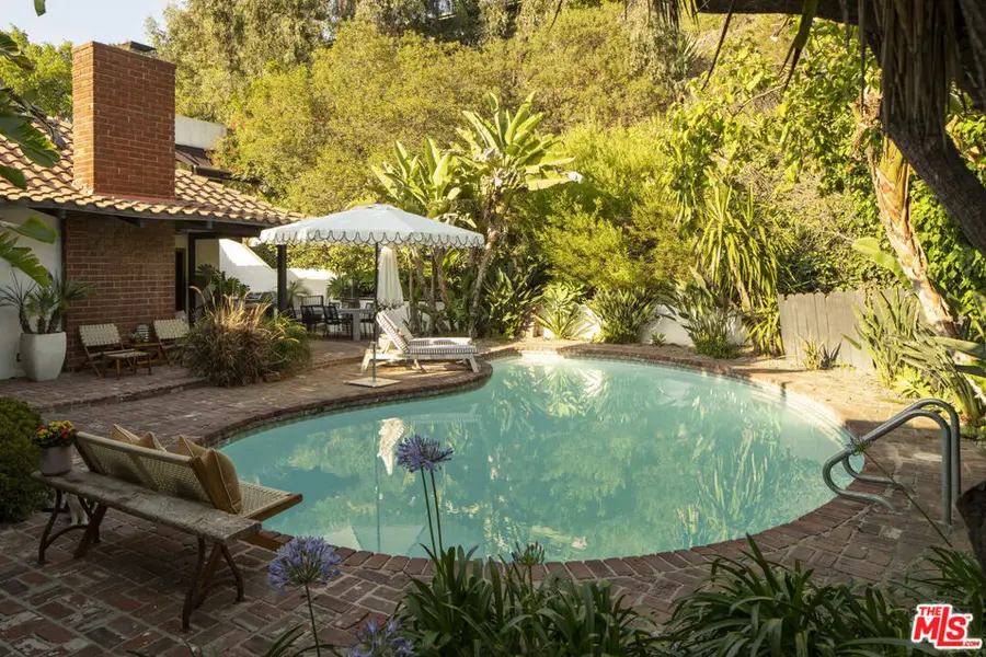 2630 Laurel Pass, Los Angeles, CA 90046 - #2