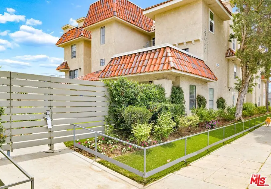 4060 S Hoover Street, Los Angeles, CA 90037 - #3