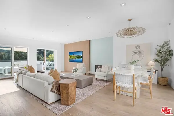 8755 Skyline Drive, Los Angeles, CA 90046