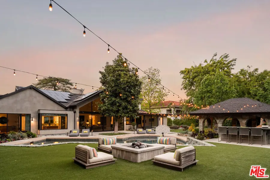 17352 Magnolia Boulevard, Encino, CA 91316 - #2