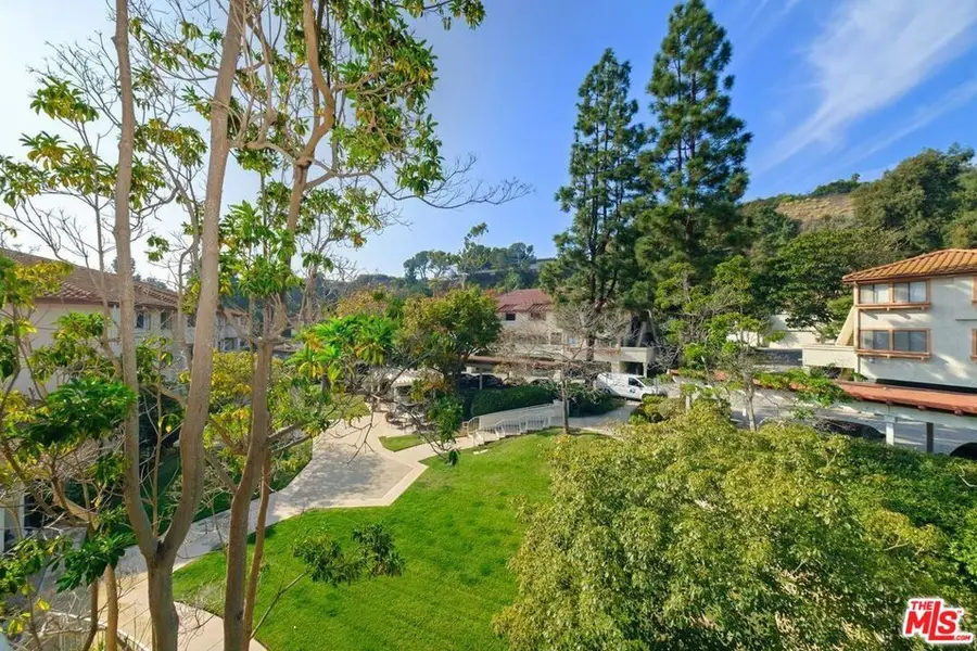 501 Palisades Drive #308, Pacific Palisades, CA 90272 - #2