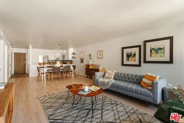 1559 Winona Boulevard #F2, Los Angeles, CA 90027