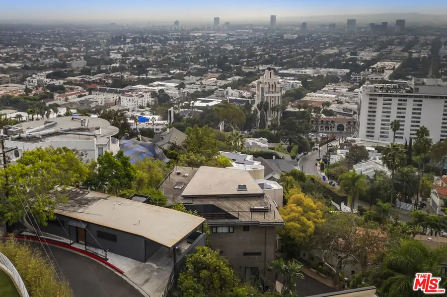 8410 Hollywood Boulevard, Los Angeles, CA 90069 - #3
