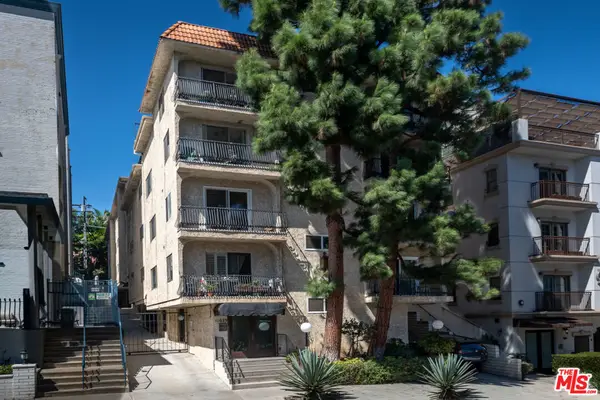 11639 Chenault Street #302, Los Angeles, CA 90049